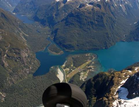 米尔福德峡湾机场 (新西兰 南岛 南地大区 菲奥德兰)