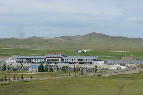 “布颜特·乌卡哈”国际机场 (蒙古 乌兰巴托)