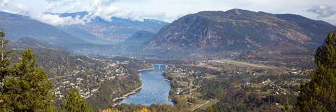 西库特奈区域机场 (加拿大 不列颠哥伦比亚省 卡斯尔加)