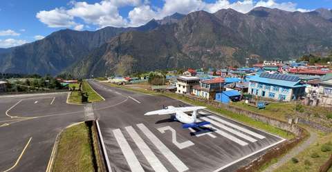 “丹增-希拉里”机场 (尼泊尔 柯西省 索卢坤布县 卢克拉)